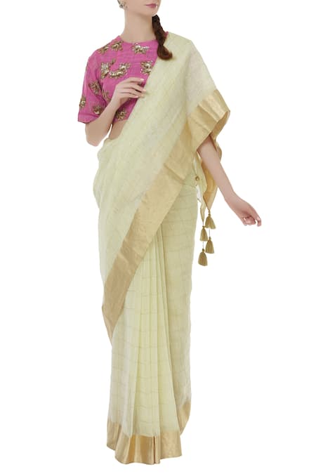 Mathili's Cream Handloom Muslin Saree With Blouse