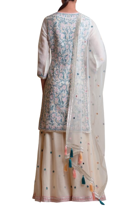 Shop Sue Mue Off White Tulle, Linen, Jute Cutdana Embroidery, Resham Thread Round Kurta Set at Aza Fashions Shop_Sue Mue_Off White Tulle, Linen, Jute Cutdana Embroidery, Resham Thread Round Kurta Set _at_Aza_Fashions