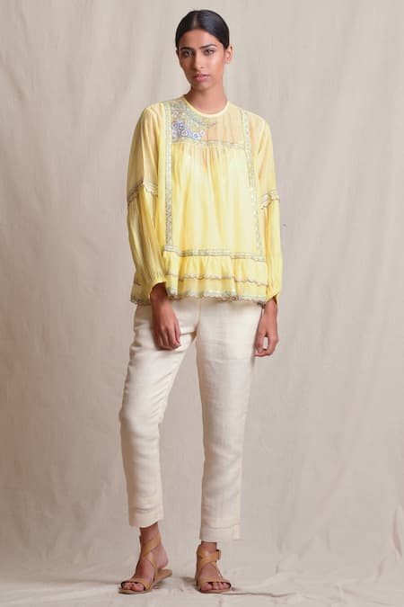 Sue Mue Yellow Linen Round Embroidered Top