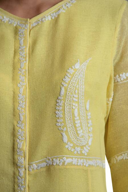 Sue Mue Yellow Handloom Cotton, Jute Round Embroidered Kurta Set Online at Aza Fashions Sue Mue_Yellow Handloom Cotton, Jute Round Embroidered Kurta Set _Online_at_Aza_Fashions