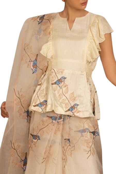 Nakita Singh_White Embroidered Saree_Online_at_Aza_Fashions