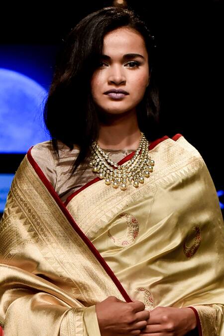 Shop Sailesh Singhania Silver Pure Mulberry Silk Handwoven Saree at Aza Fashions Shop_Sailesh Singhania_Silver Pure Mulberry Silk Handwoven Saree_at_Aza_Fashions