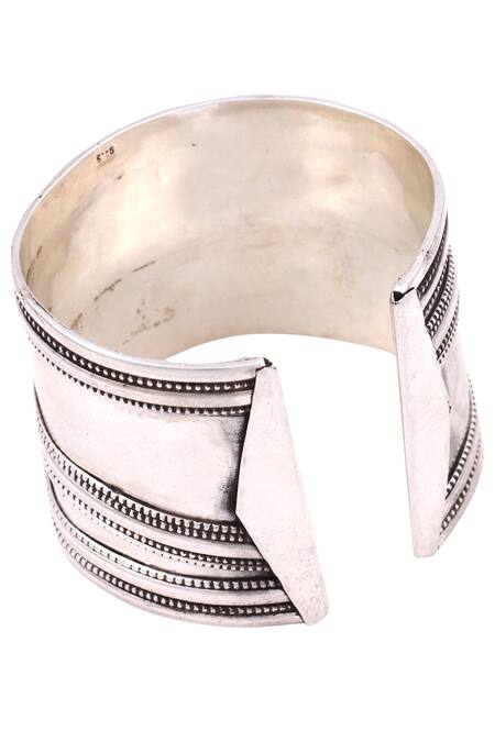 Sangeeta Boochra_Silver Plated Oxidized Carved Cuff _Online_at_Aza_Fashions
