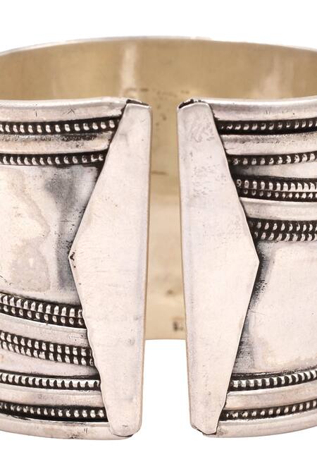 Shop_Sangeeta Boochra_Silver Plated Oxidized Carved Cuff _Online_at_Aza_Fashions