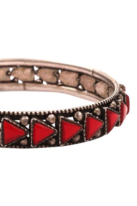 Buy_Sangeeta Boochra_Silver Plated Stones Studded Bangle_Online_at_Aza_Fashions