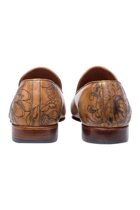 Buy_Toramally - Men_Beige European Vegetable Tanned Leather Sole Inked Loafer Shoes_Online_at_Aza_Fashions