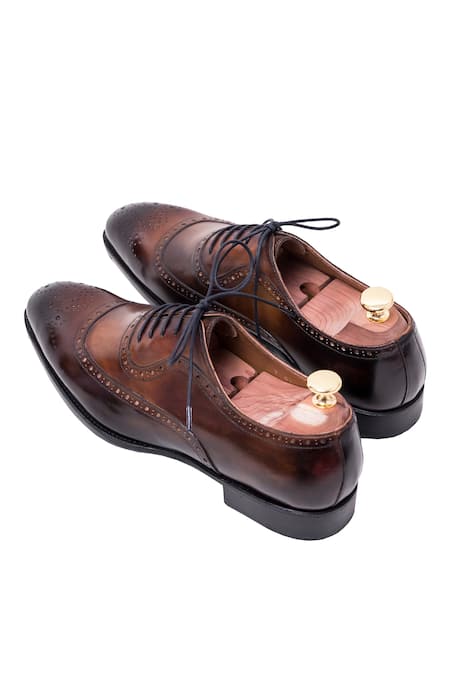 Toramally - Men Brown European Vegetable Tanned Leather Sole Shaded Brogue Shoes Online at Aza Fashions Toramally - Men_Brown European Vegetable Tanned Leather Sole Shaded Brogue Shoes _Online_at_Aza_Fashions