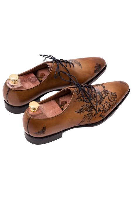 Shop_Toramally - Men_Brown European Vegetable Tanned Leather Sole Inked Oxford Shoes _Online_at_Aza_Fashions