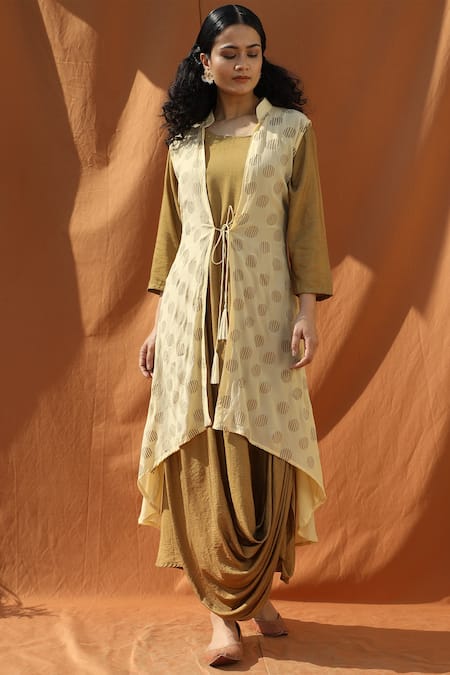 Buy Golden Ethnic Jacket for Women Online from India's Luxury Designers 2024