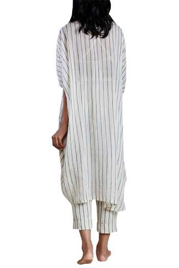 Shop MATI Off White Handloom Mul Tunic at Aza Fashions Shop_MATI_Off White Handloom Mul Tunic_at_Aza_Fashions