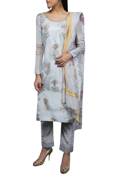 Show Shaa_Blue Organza, Chanderi, Satin Kurta Set With Maheshwari Dupatta_Online_at_Aza_Fashions
