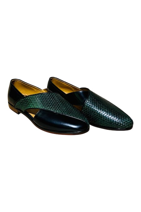 Artimen_Black Leather Woven Peshawari Shoes _Online_at_Aza_Fashions