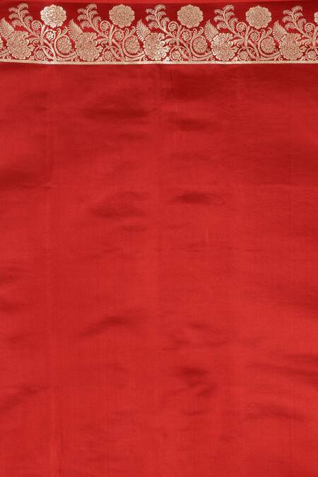 Samyukta Singhania_Red Handloom Pure Banarasi Silk Saree With Running Blouse_Online_at_Aza_Fashions