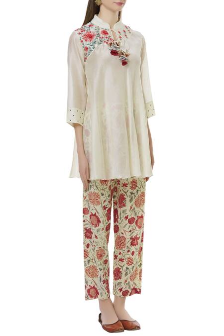 Neeta Bhargava_Off White Cotton Silk Mandarin Collar Embroidered Tunic _Online_at_Aza_Fashions