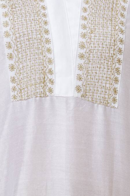 Latha Puttanna White Chanderi Split Embroidered Kurta at Aza Fashions Latha Puttanna_White Chanderi Split Embroidered Kurta _at_Aza_Fashions