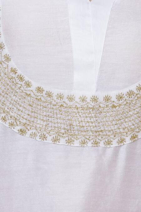 Latha Puttanna White Chanderi Split Embroidered Kurta at Aza Fashions Latha Puttanna_White Chanderi Split Embroidered Kurta _at_Aza_Fashions