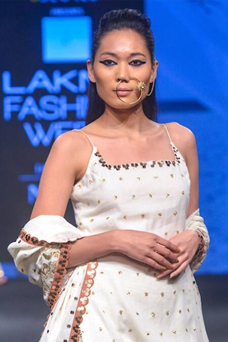 Shop Sukriti & Aakriti White Embroidered Kurta Sharara Set at Aza Fashions Shop_Sukriti & Aakriti_White Embroidered Kurta Sharara Set_at_Aza_Fashions