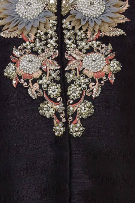 Sonali Gupta_Black Round Neck Embroidered Jacket Kurta And Pant Set  _at_Aza_Fashions