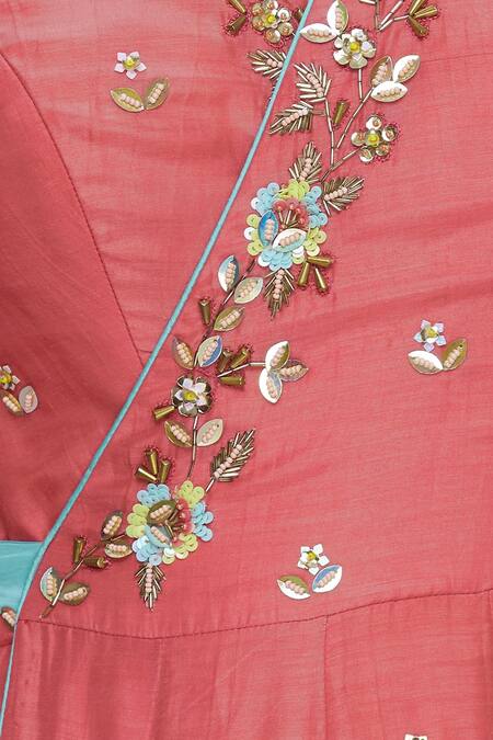 Salian By Anushree_Peach Voil Silk V- Neckline Embroidered Anarkali _at_Aza_Fashions