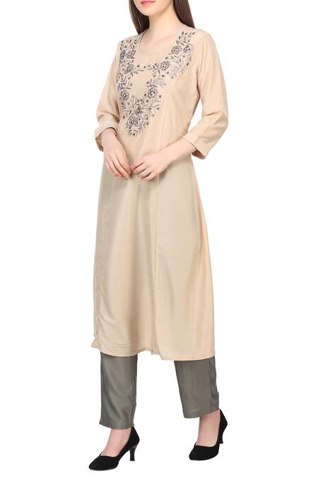 Shop Adara Khan Beige Flared Kurta Set Online at Aza Fashions Shop_Adara Khan_Beige Flared Kurta Set _Online_at_Aza_Fashions