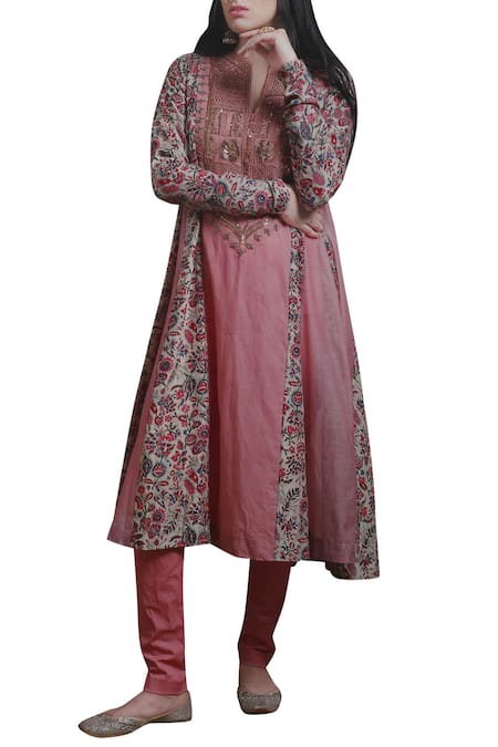 Divya Sheth Paneled embroidered kurta 