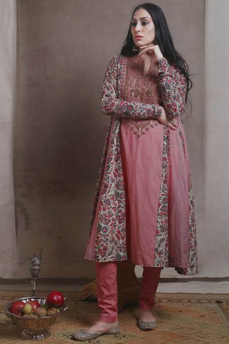 Divya Sheth_Pink Silk Split Neck Paneled Embroidered Kurta _Online_at_Aza_Fashions