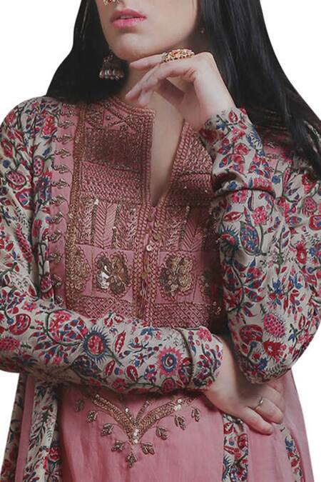 Buy_Divya Sheth_Pink Silk Split Neck Paneled Embroidered Kurta _Online_at_Aza_Fashions