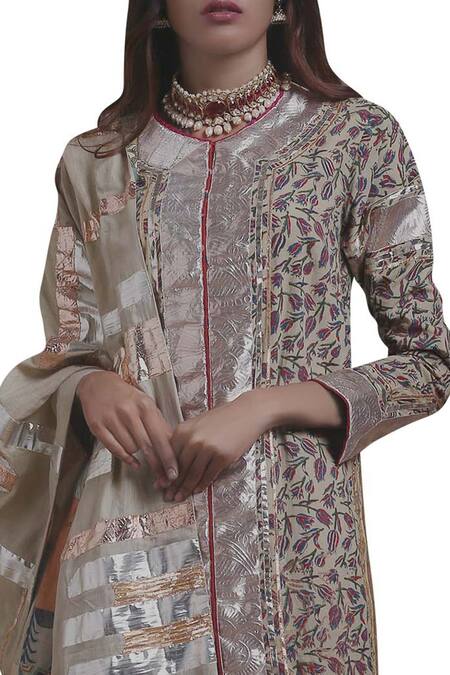 Buy_Divya Sheth_White Cotton Round Embroidered Kurta And Palazzo Set _Online_at_Aza_Fashions