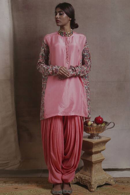 Divya Sheth Pink Silk Round Paneled Printed Kurta Set Online at Aza Fashions Divya Sheth_Pink Silk Round Paneled Printed Kurta Set _Online_at_Aza_Fashions