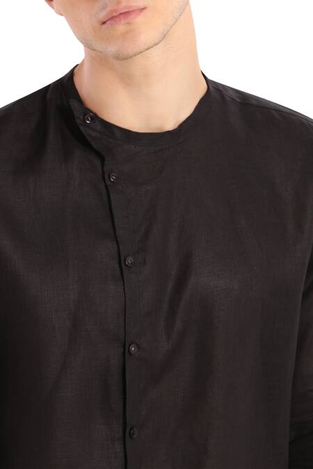 Son Of A Noble Snob_Black Linen Overlap Style Kurta_at_Aza_Fashions