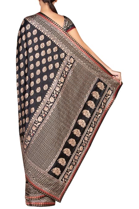 RI.Ritu Kumar Printed saree with blouse fabric 