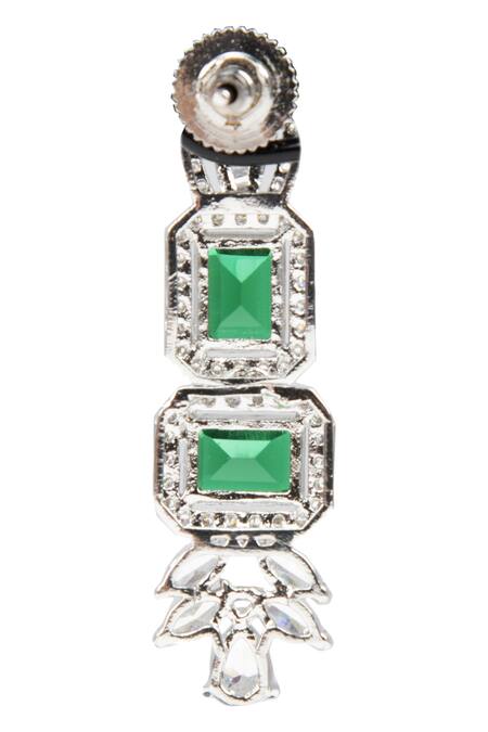 Auraa Trends White Crystal Choker Set at Aza Fashions Auraa Trends_White Crystal Choker Set_at_Aza_Fashions