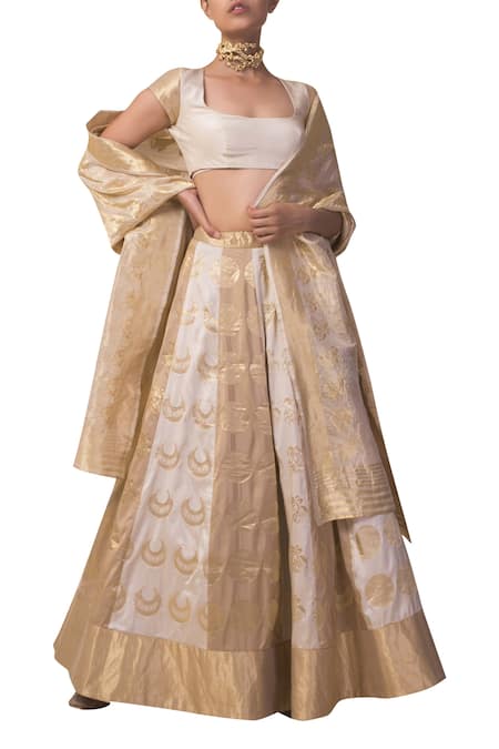 Ekaya x Masaba Off White Silk Handwoven Lehenga Set