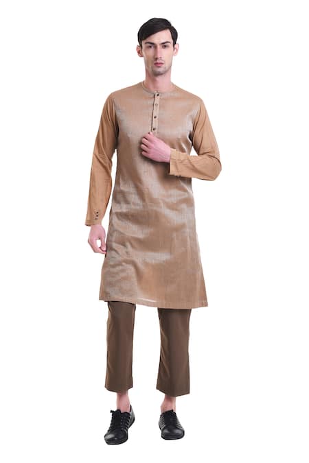 SAKSHAM & NEHARICKA Striped short kurta 