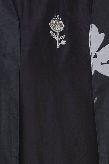 Sva By Sonam & Paras Modi_Black Silk Printed Cape,kurta And Pant Set_at_Aza_Fashions