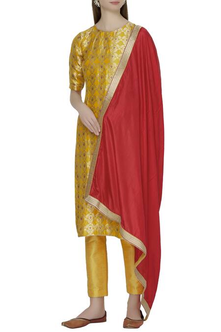 Samyukta Singhania Yellow Banarasi Silk Kurta Set Online at Aza Fashions Samyukta Singhania_Yellow Banarasi Silk Kurta Set_Online_at_Aza_Fashions