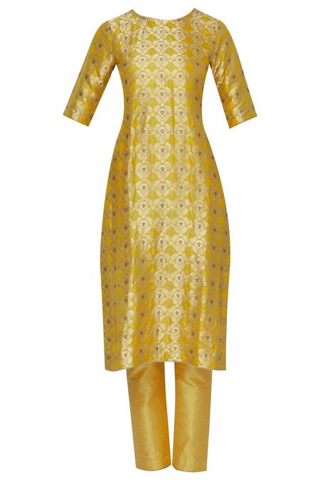 Buy Samyukta Singhania Yellow Banarasi Silk Kurta Set Online at Aza Fashions Buy_Samyukta Singhania_Yellow Banarasi Silk Kurta Set_Online_at_Aza_Fashions