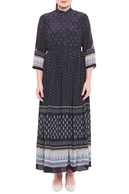 So Us By Sougatpaul Black Crepe Band Collar Printed Long Tunic Online at Aza Fashions So Us By Sougatpaul_Black Crepe Band Collar Printed Long Tunic _Online_at_Aza_Fashions
