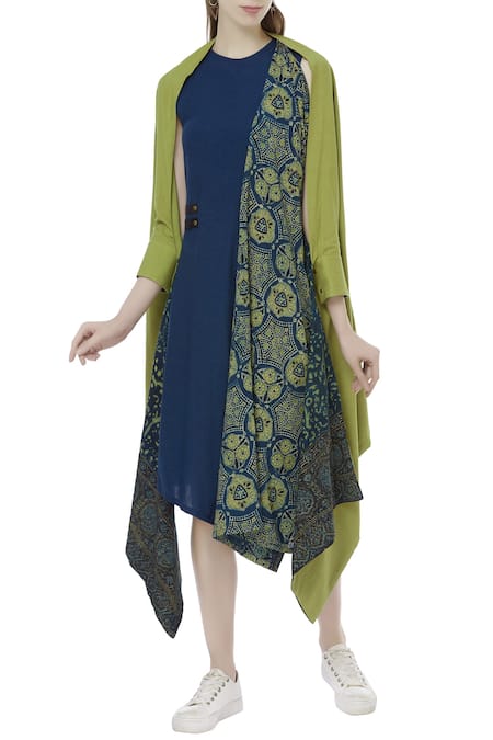 Fahd Khatri Green Organic Bamboo Handwoven Cape Jacket  