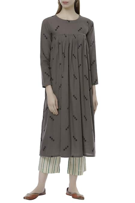 Sagaa by Vanita Grey Round Neck Jamdani Kurta Set  