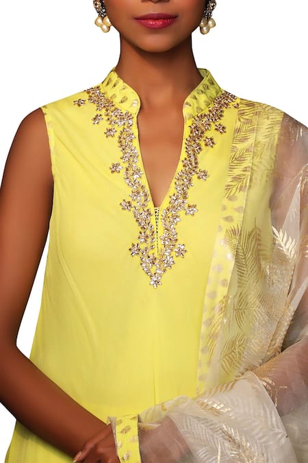 Buy_Nikasha_Green Crepe Stand Collar Embroidered Kurta Set _Online_at_Aza_Fashions