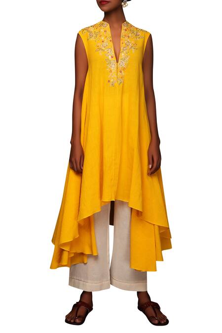 Buy Nikasha Yellow Cotton Notched Embroidered Kurta Set Online at Aza Fashions Buy_Nikasha_Yellow Cotton Notched Embroidered Kurta Set _Online_at_Aza_Fashions