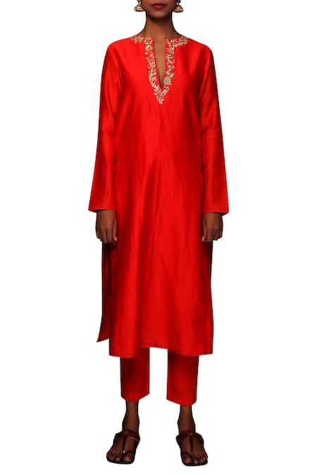 Buy_Nikasha_Red Chanderi Silk Notched Kurta Set _Online_at_Aza_Fashions