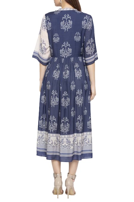 Shop So Us By Sougatpaul Blue Muslin Slub V Neck Printed Anarkali Kurta at Aza Fashions Shop_So Us By Sougatpaul_Blue Muslin Slub V Neck Printed Anarkali Kurta _at_Aza_Fashions