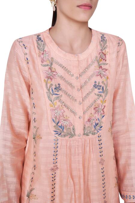 Buy Anita Dongre Embroidered Floral Motif Kurta Online at Aza Fashions Buy_Anita Dongre_Embroidered Floral Motif Kurta_Online_at_Aza_Fashions