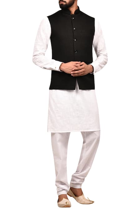 Arihant Rai Sinha Bundi with Kurta Set 