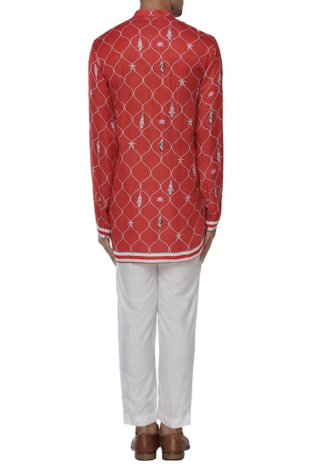 MR. Ajay Kumar Fish & Star Motif Printed Kurta 