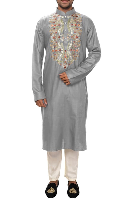 Smriti by Anju Agarwal Embroidered Kurta Set 