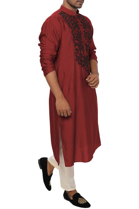 Smriti By Anju Agarwal Maroon Cotton Silk Kurta Set Online at Aza Fashions Smriti By Anju Agarwal_Maroon Cotton Silk Kurta Set _Online_at_Aza_Fashions