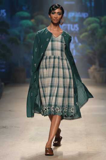 Buy Payal Pratap Green Round Neck Shirt Tunic at Aza Fashions Buy_Payal Pratap_Green Round Neck Shirt Tunic _at_Aza_Fashions